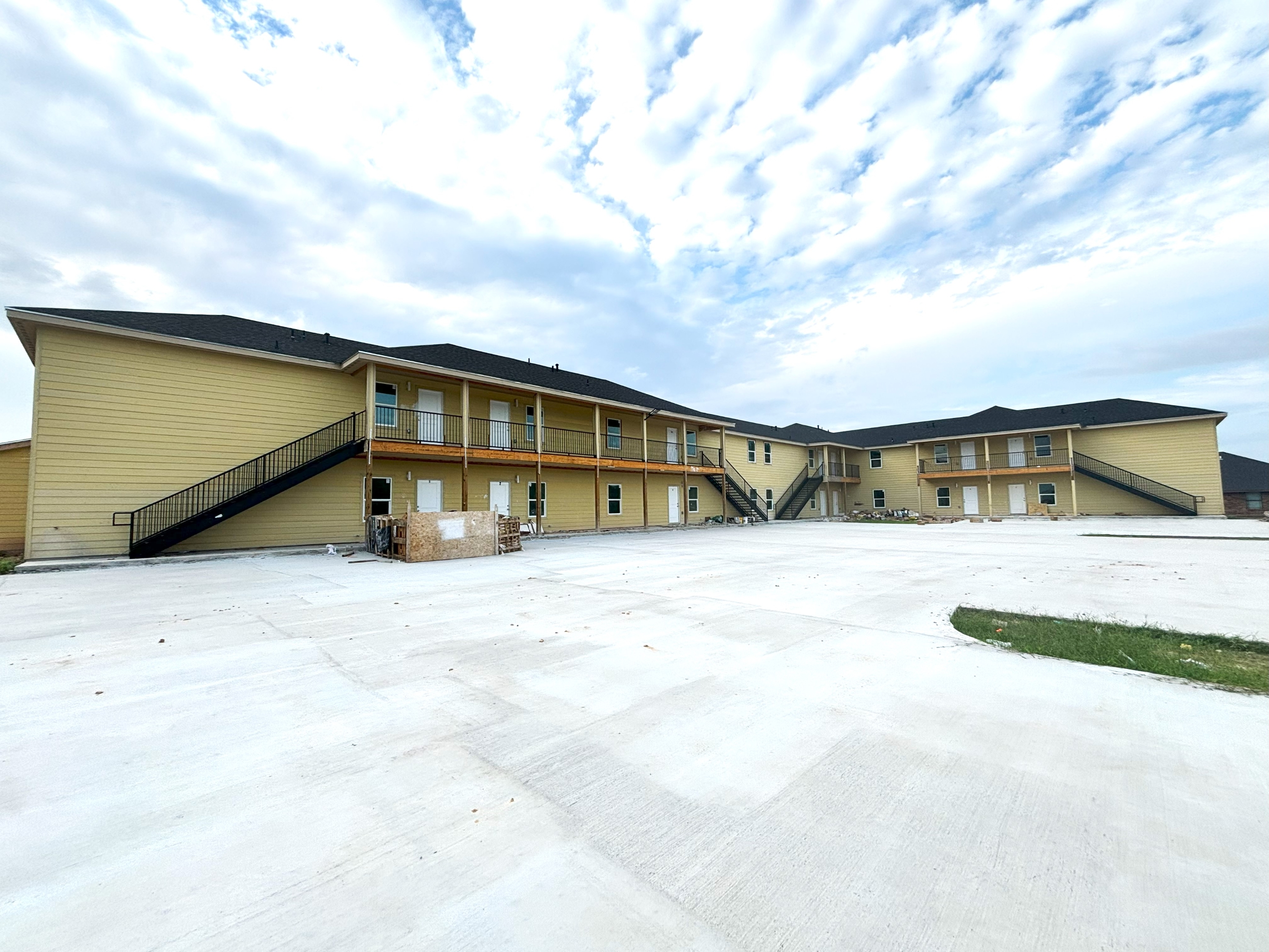 1503 West Saint Francis Avenue - 4