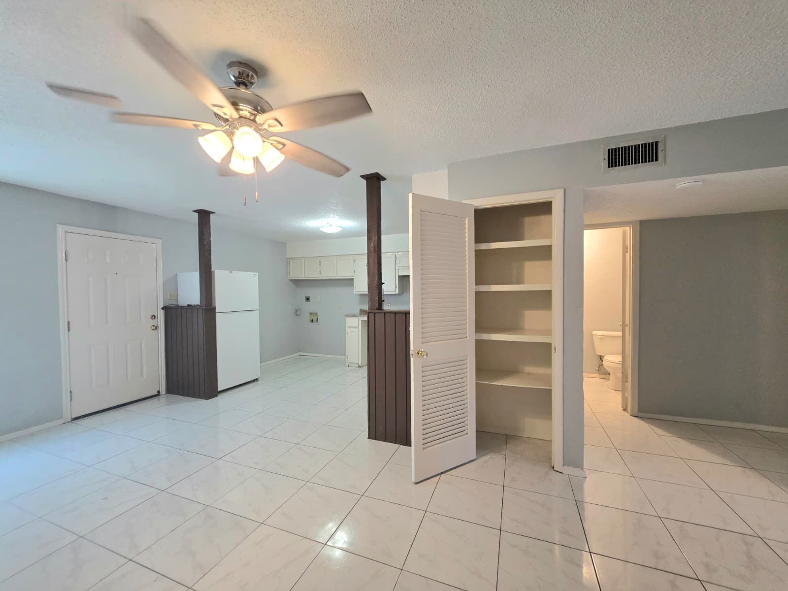 2421 Vine Avenue - C